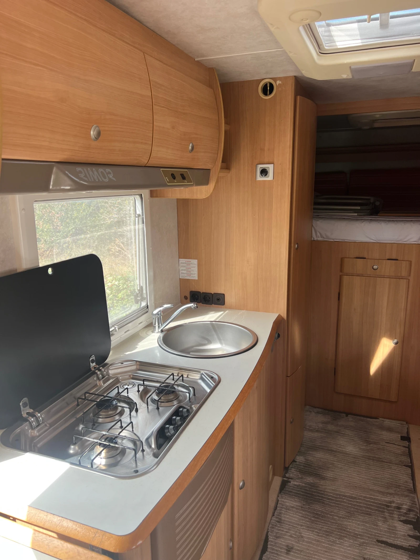 Кемпер Mercedes-Benz Rimor, снимка 7 - Каравани и кемпери - 53713356