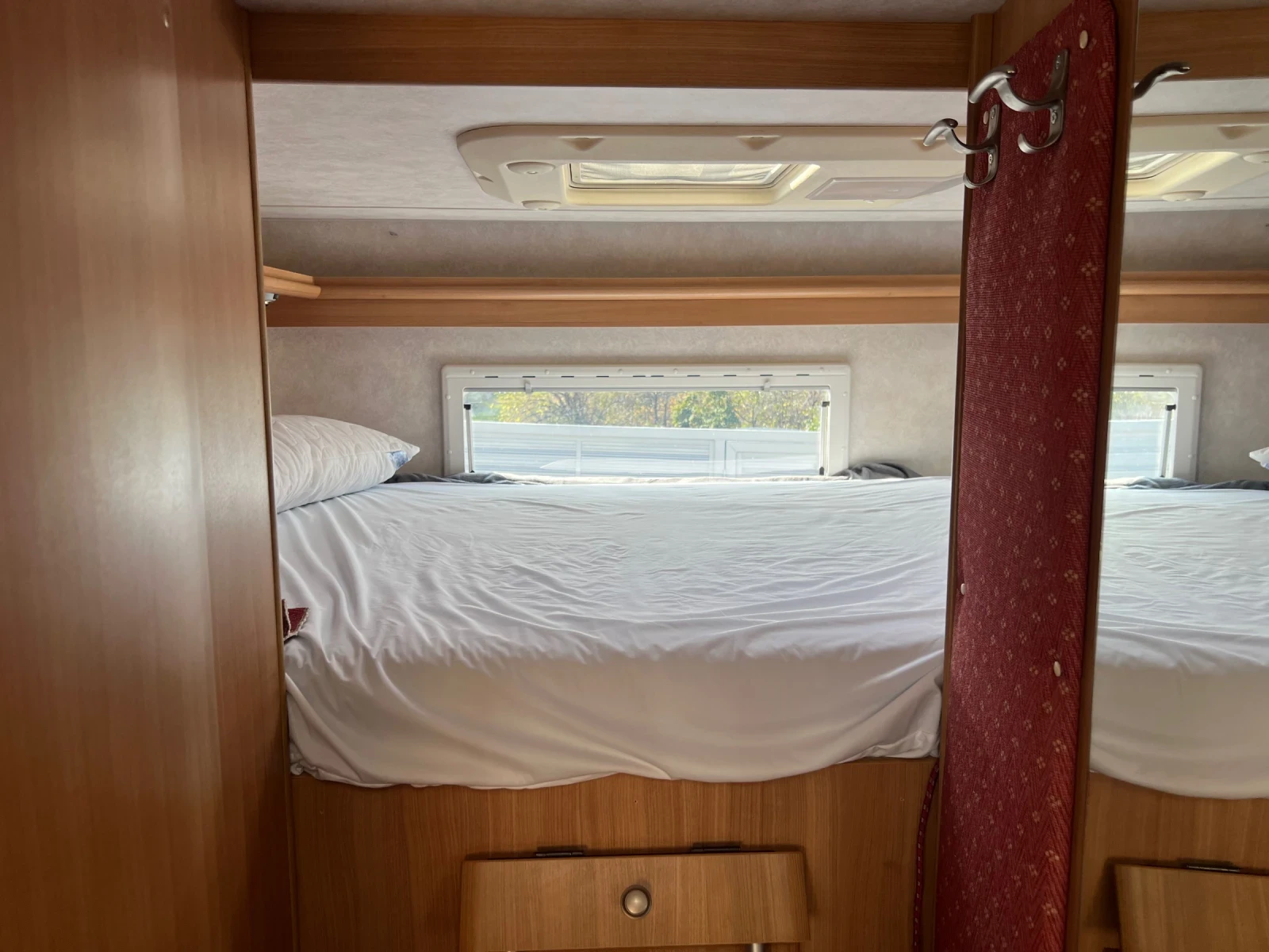 Кемпер Mercedes-Benz Rimor, снимка 12 - Каравани и кемпери - 53713356