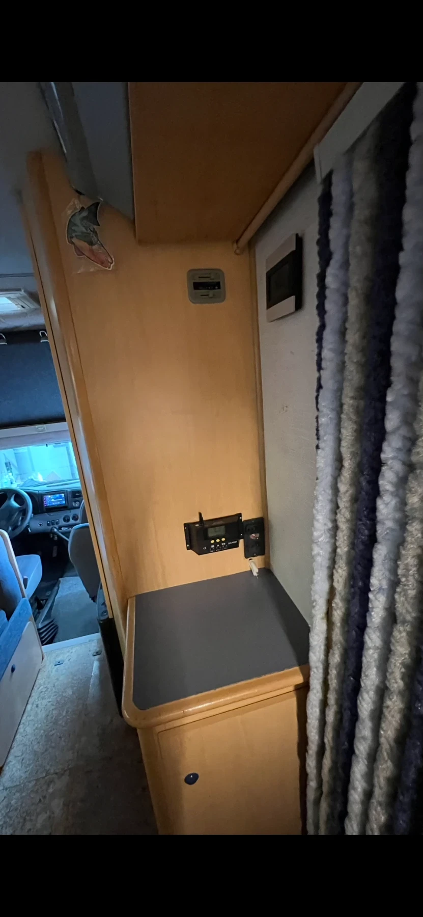 Кемпер Ford Transit 2.5 турбо, снимка 6 - Каравани и кемпери - 54184105