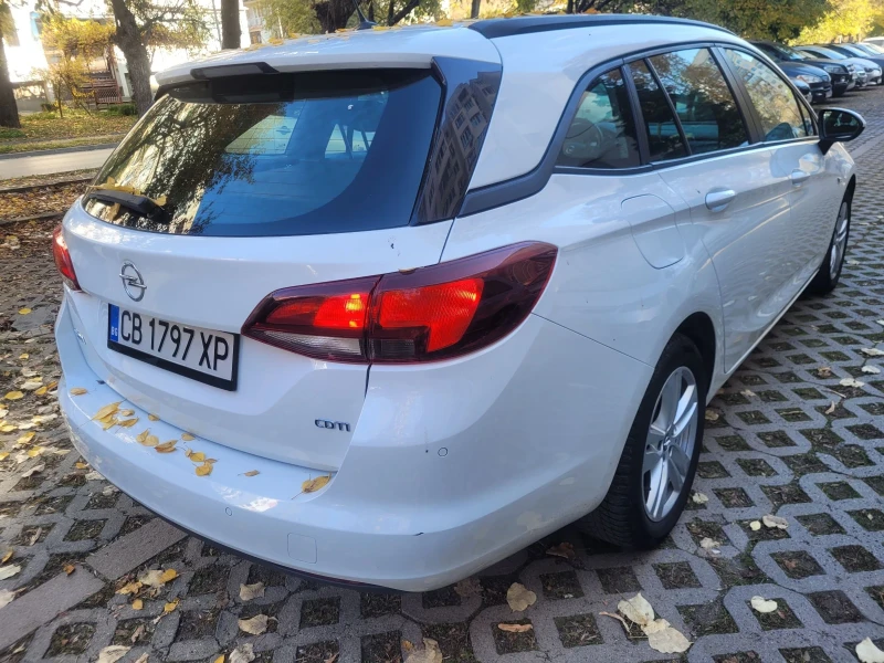 Opel Astra 1.6 CDTI, снимка 5 - Автомобили и джипове - 48035221