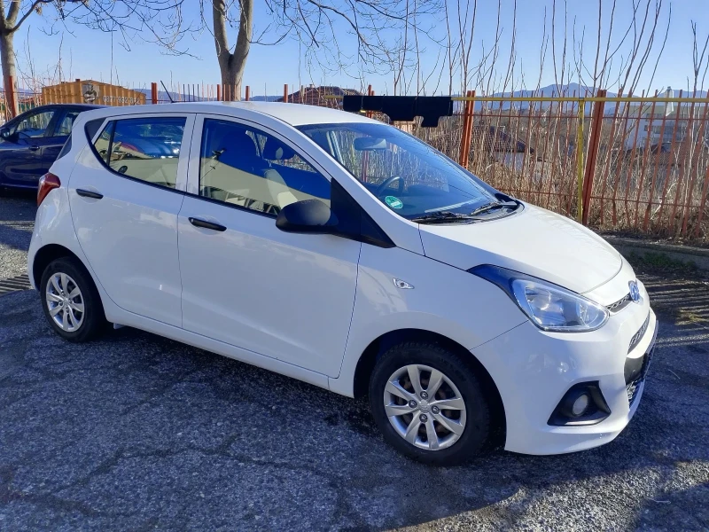 Hyundai I10, снимка 2 - Автомобили и джипове - 48452833