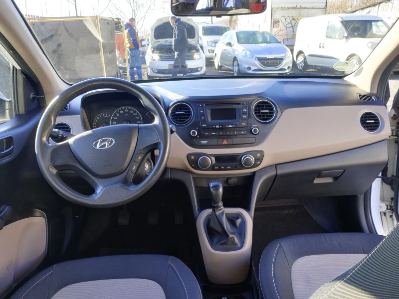 Hyundai I10, снимка 12 - Автомобили и джипове - 48452833