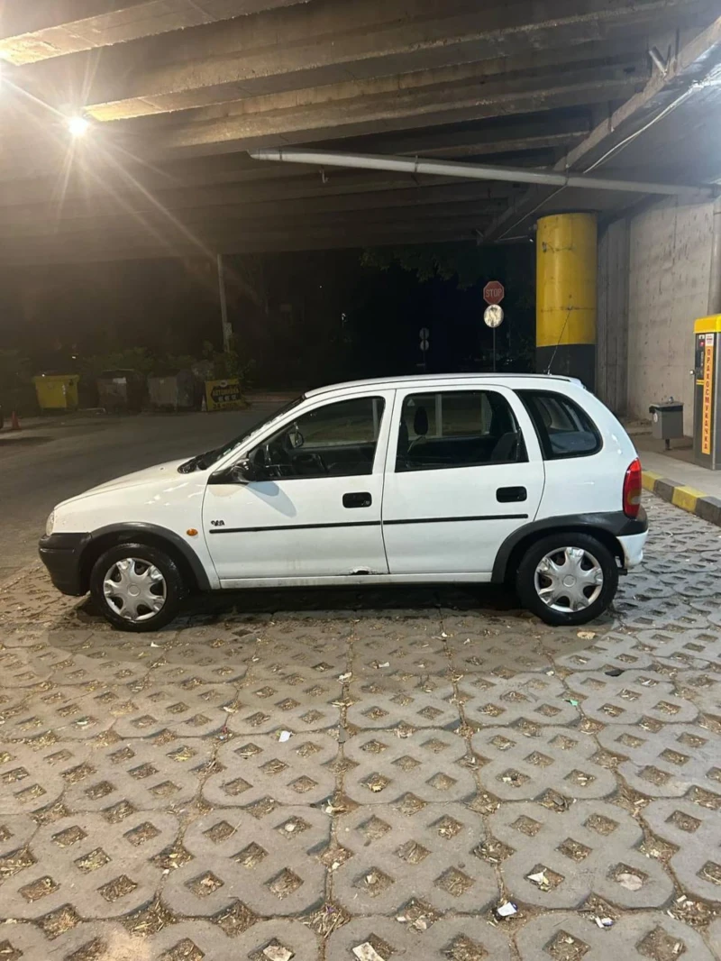 Opel Corsa, снимка 2 - Автомобили и джипове - 48692521