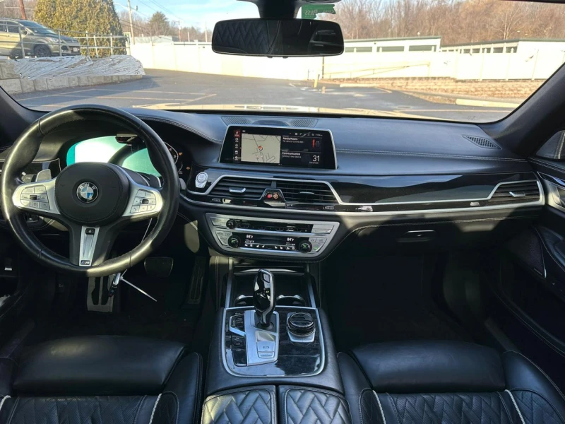 BMW 750 XDRIVE * CAMERA * LED * ПОДГРЕВ * NAVI, снимка 7 - Автомобили и джипове - 48815424