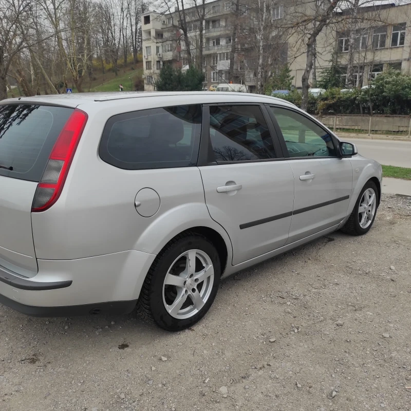 Ford Focus 1.6 16V 115 hp АГУ, снимка 5 - Автомобили и джипове - 49608176