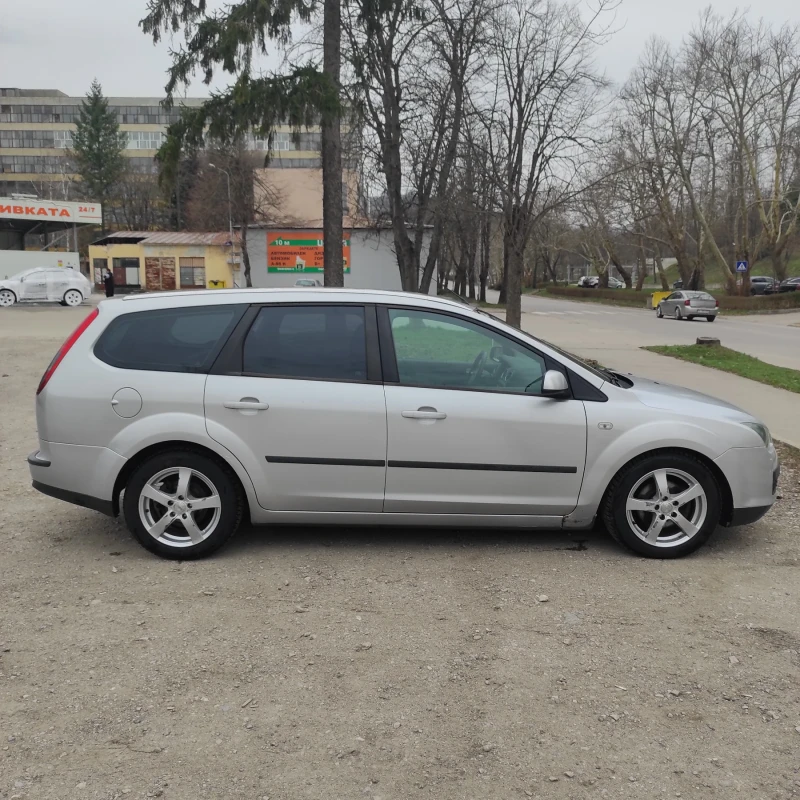 Ford Focus 1.6 16V 115 hp АГУ, снимка 4 - Автомобили и джипове - 49608176