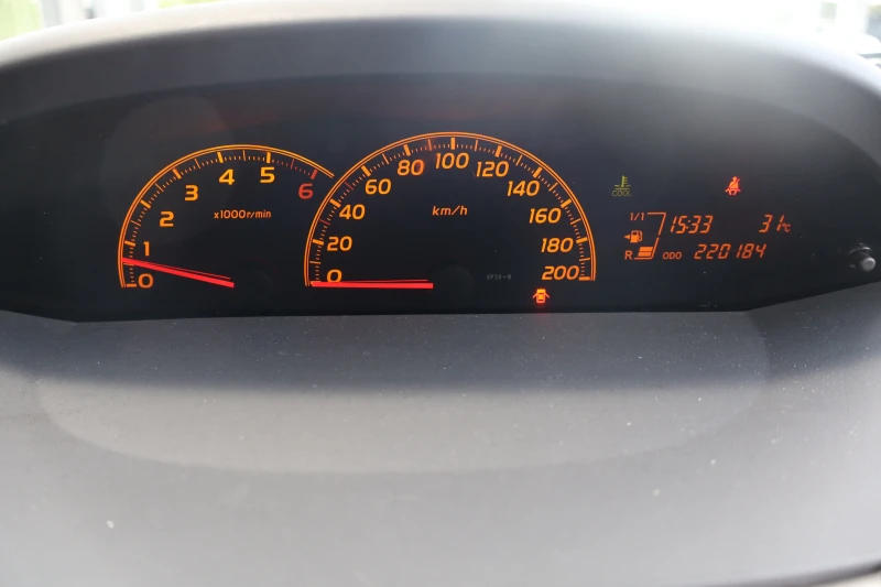 Toyota Yaris 1.4D4D, снимка 11 - Автомобили и джипове - 50860236