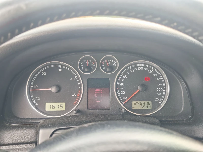 VW Passat 5.5, снимка 2 - Автомобили и джипове - 52310526