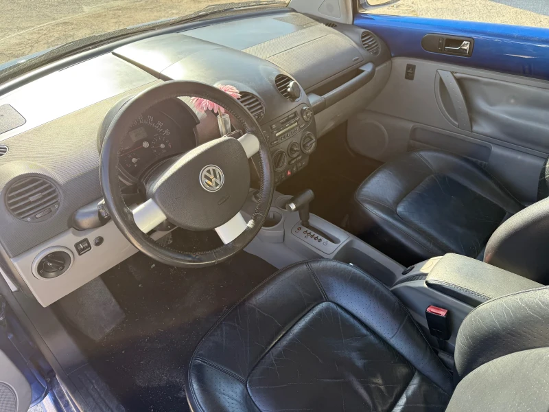 VW Beetle 1.8T Автоматик, снимка 7 - Автомобили и джипове - 52263378