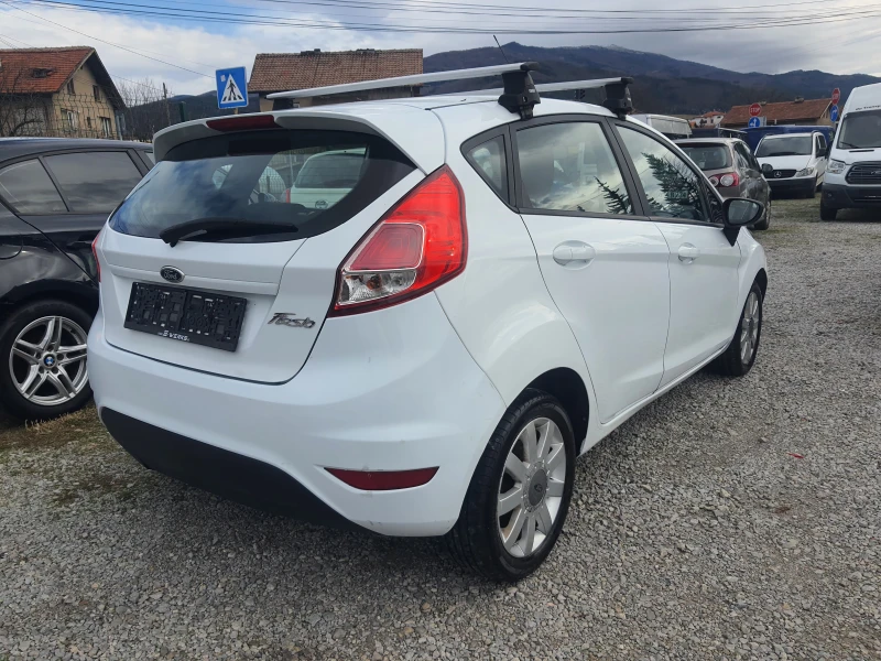 Ford Fiesta 1.2i, снимка 7 - Автомобили и джипове - 52545629