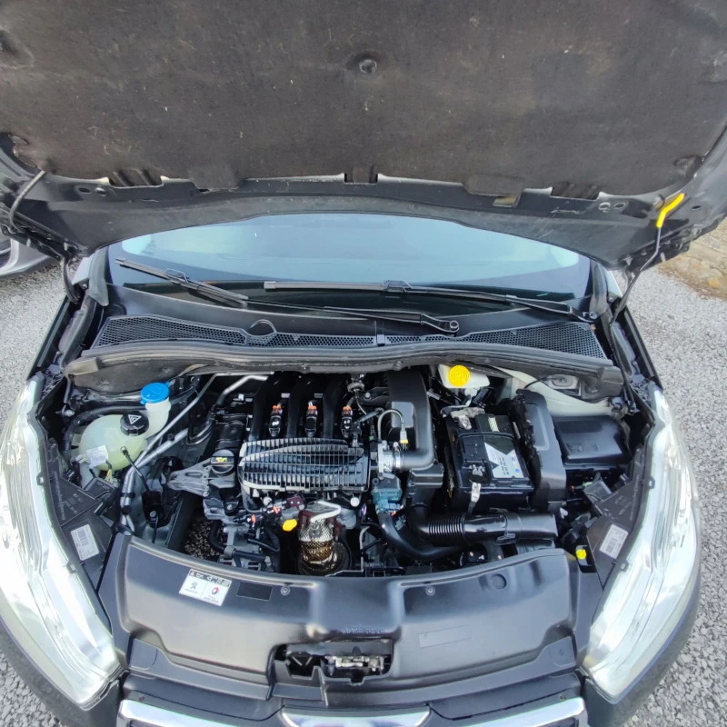 Peugeot 208 1.2i* NAVI* 82кс* EURO 5b* , снимка 17 - Автомобили и джипове - 52713211