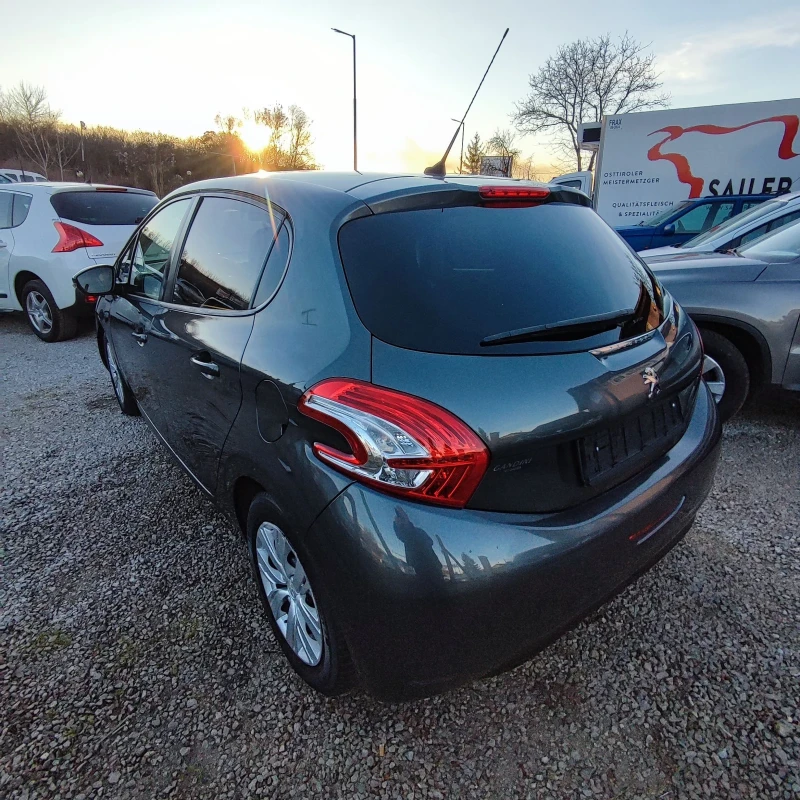 Peugeot 208 1.2i* NAVI* 82кс* EURO 5b* , снимка 8 - Автомобили и джипове - 52713211