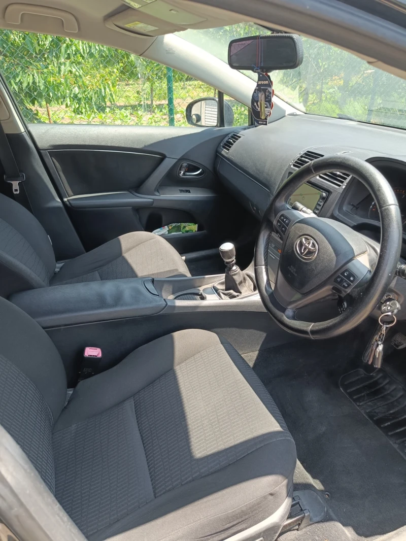 Toyota Avensis, снимка 6 - Автомобили и джипове - 53182034