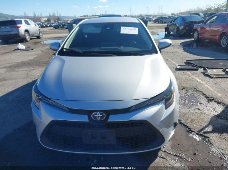 Toyota Corolla 1.8l Hybrid Le, снимка 12 - Автомобили и джипове - 53335492
