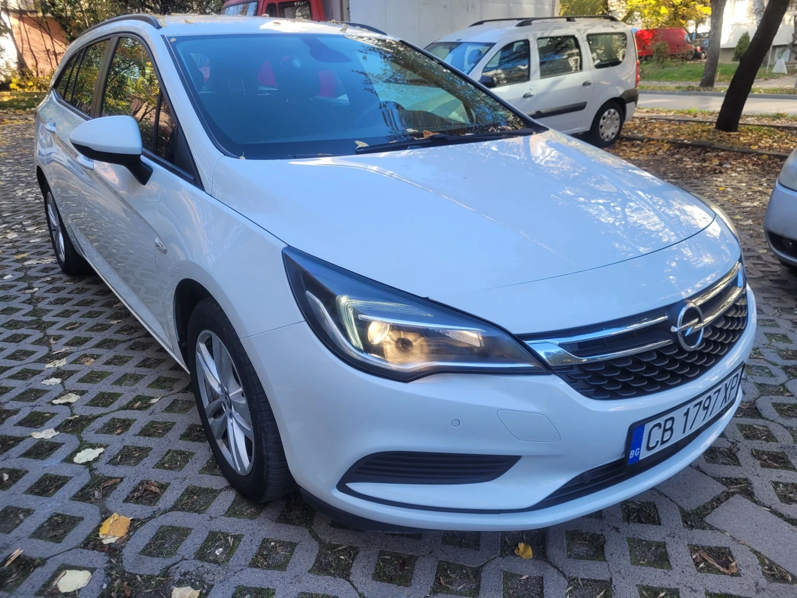 Opel Astra 1.6 CDTI - изображение 4