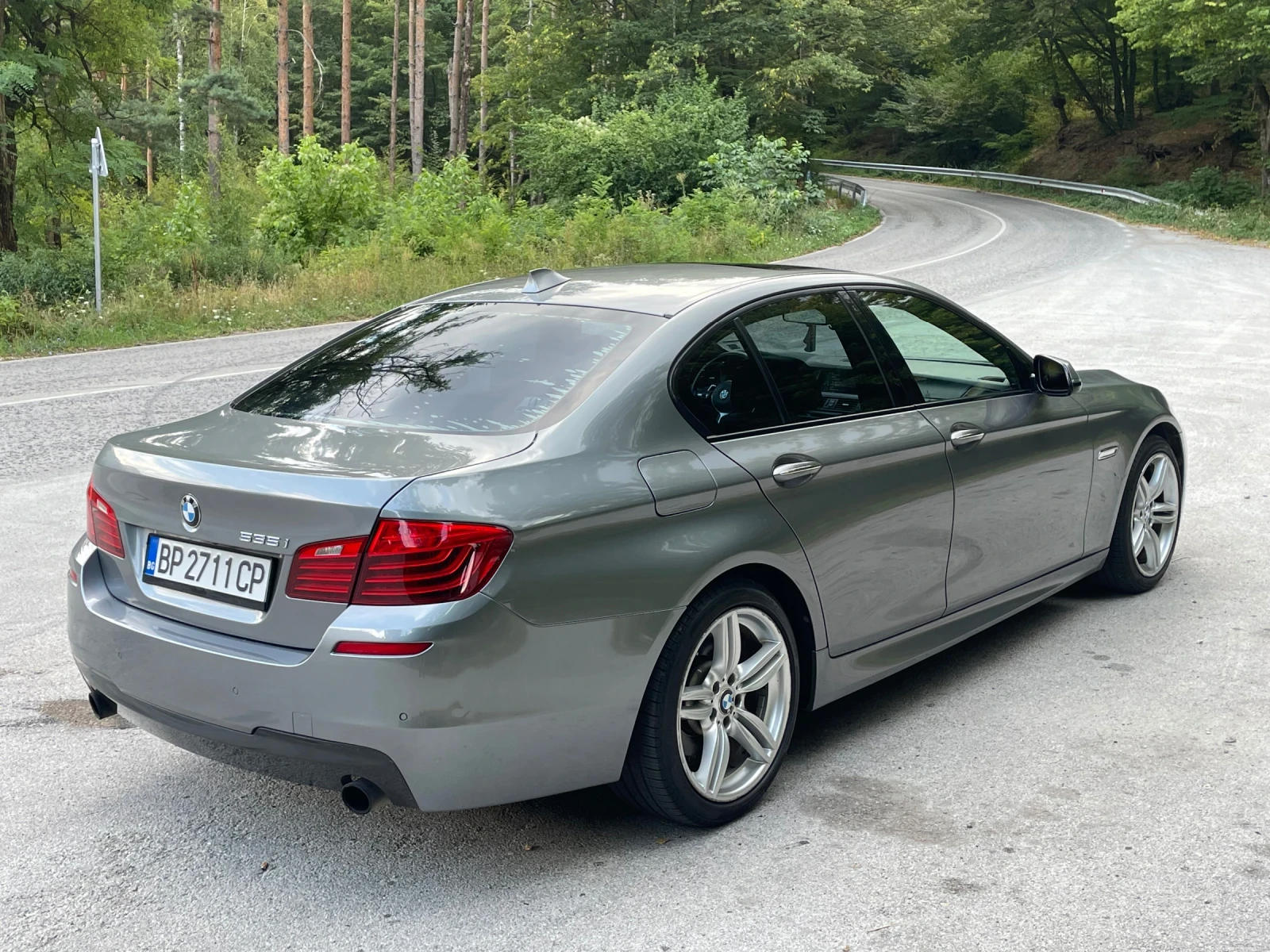 BMW 535 M Sport Adaptive led facelift ТОП СЪСТОЯНИЕ - изображение 4