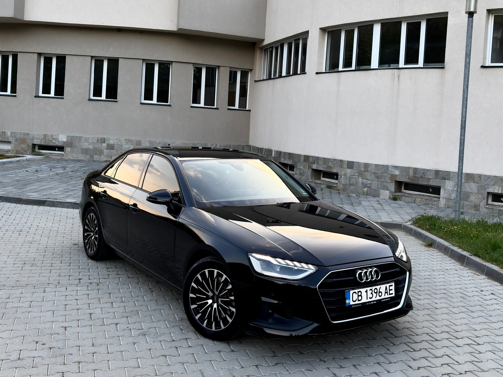Audi A4   Full екстри   Автономно шофиране   Комфорт салон - изображение 2