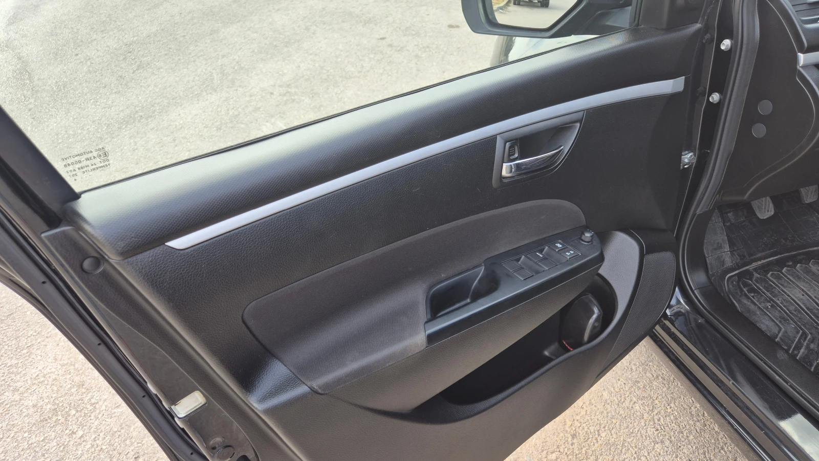 Suzuki Swift 1.3 FaceLift Metallic - изображение 8