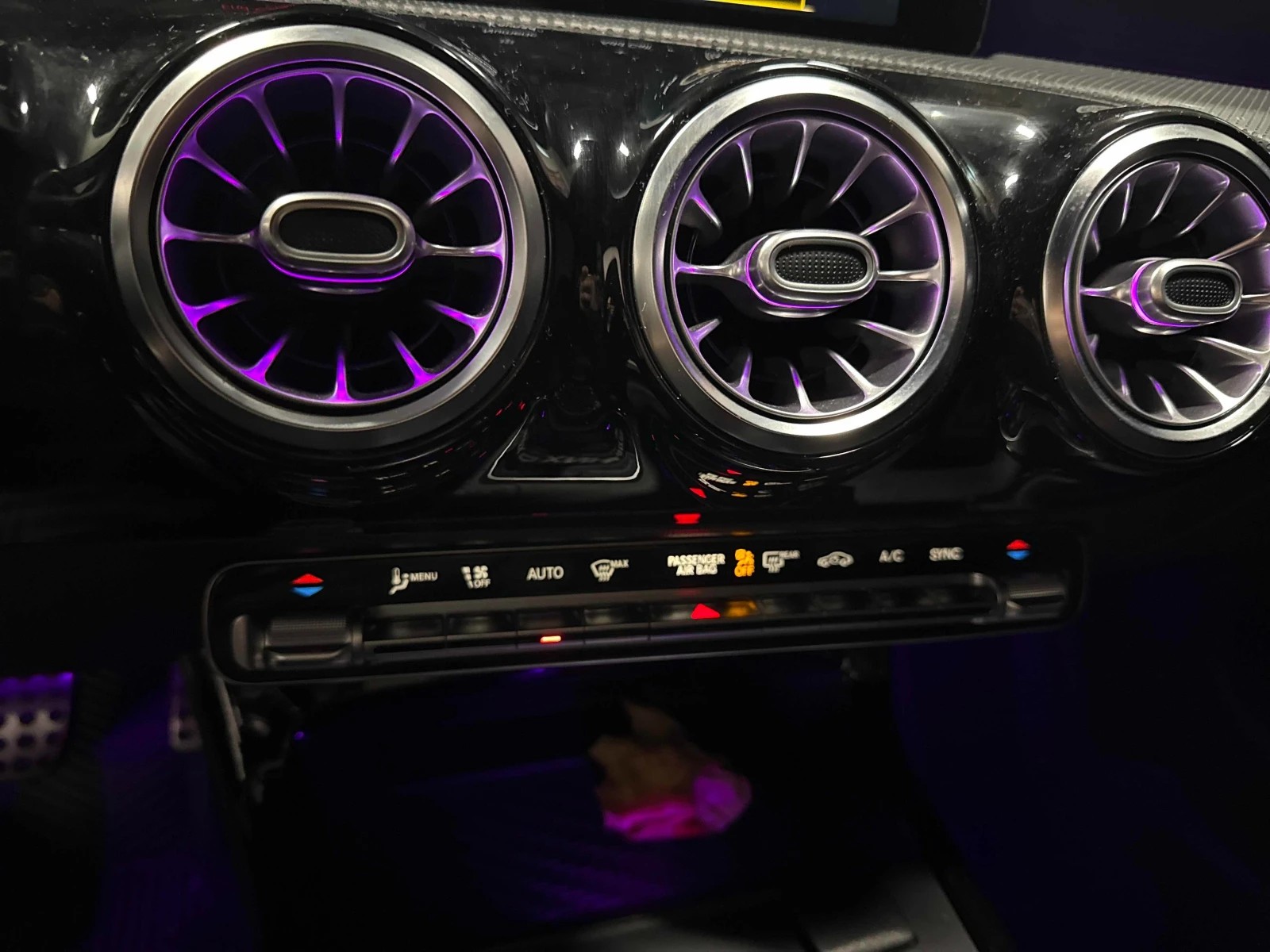 Mercedes-Benz A 250 * * CARFAX * *   * *  | Mobile.bg   12