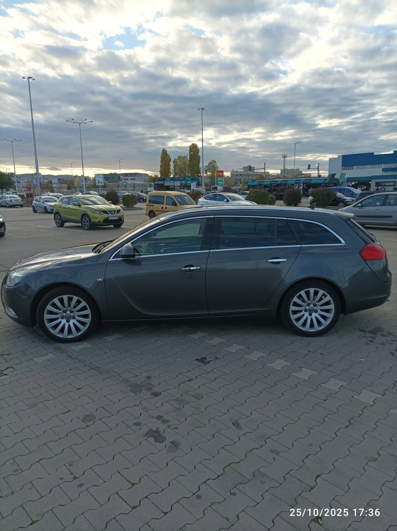 Opel Insignia 2.0 дизел ECO FLEX - изображение 7