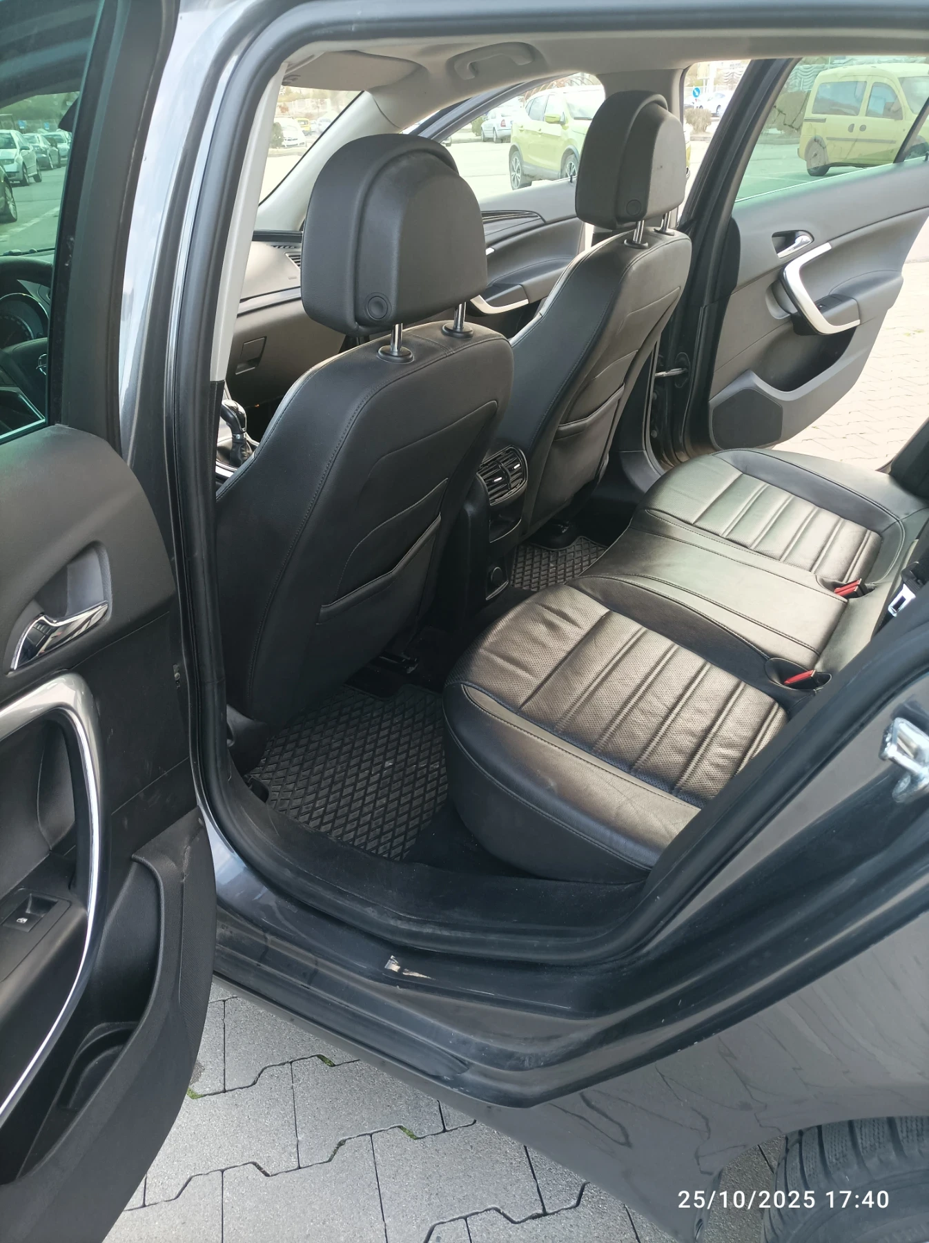 Opel Insignia 2.0 дизел ECO FLEX - изображение 5