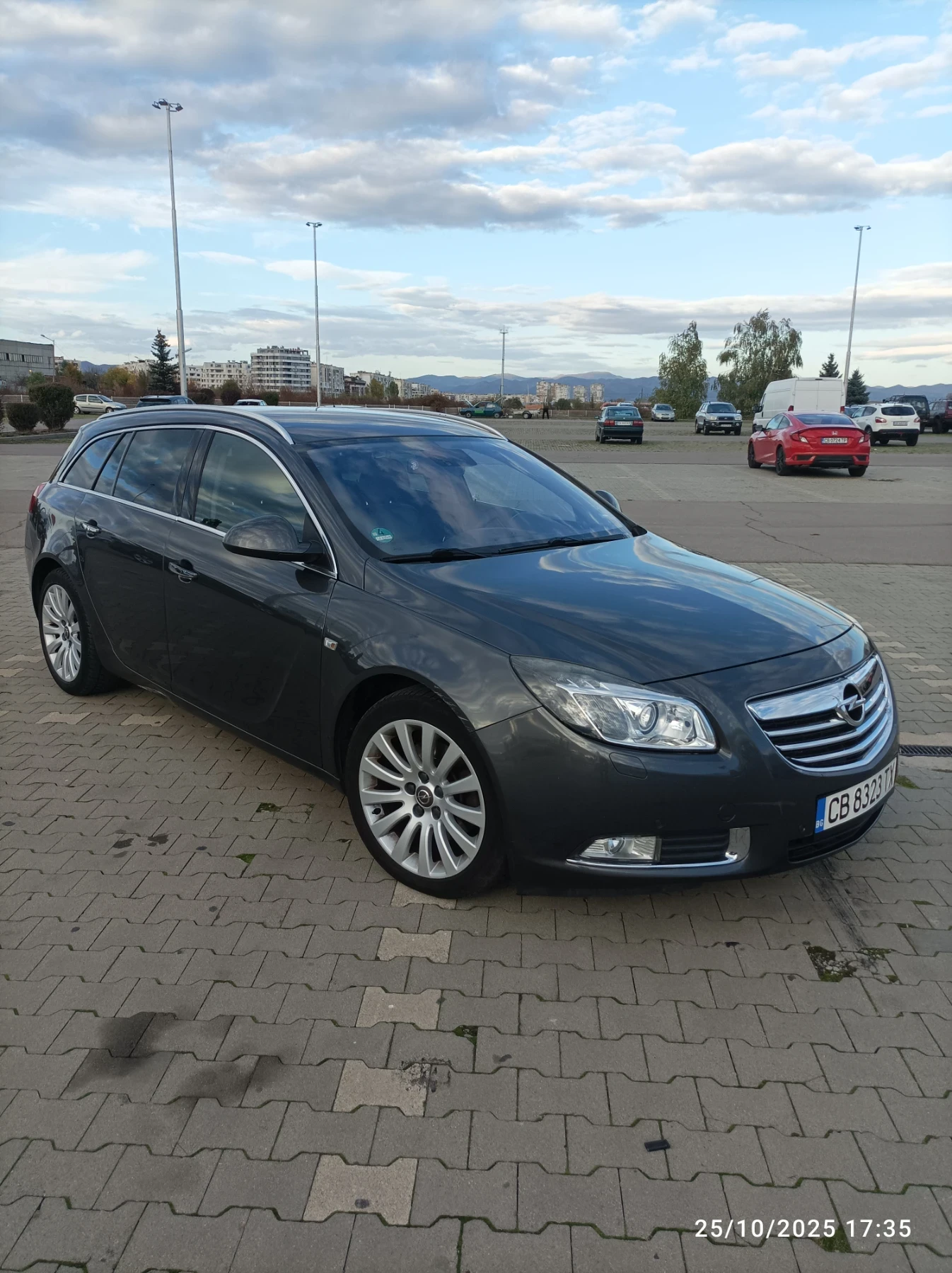 Opel Insignia 2.0 дизел ECO FLEX - изображение 2