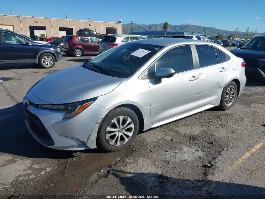 Toyota Corolla 1.8l Hybrid Le - изображение 2