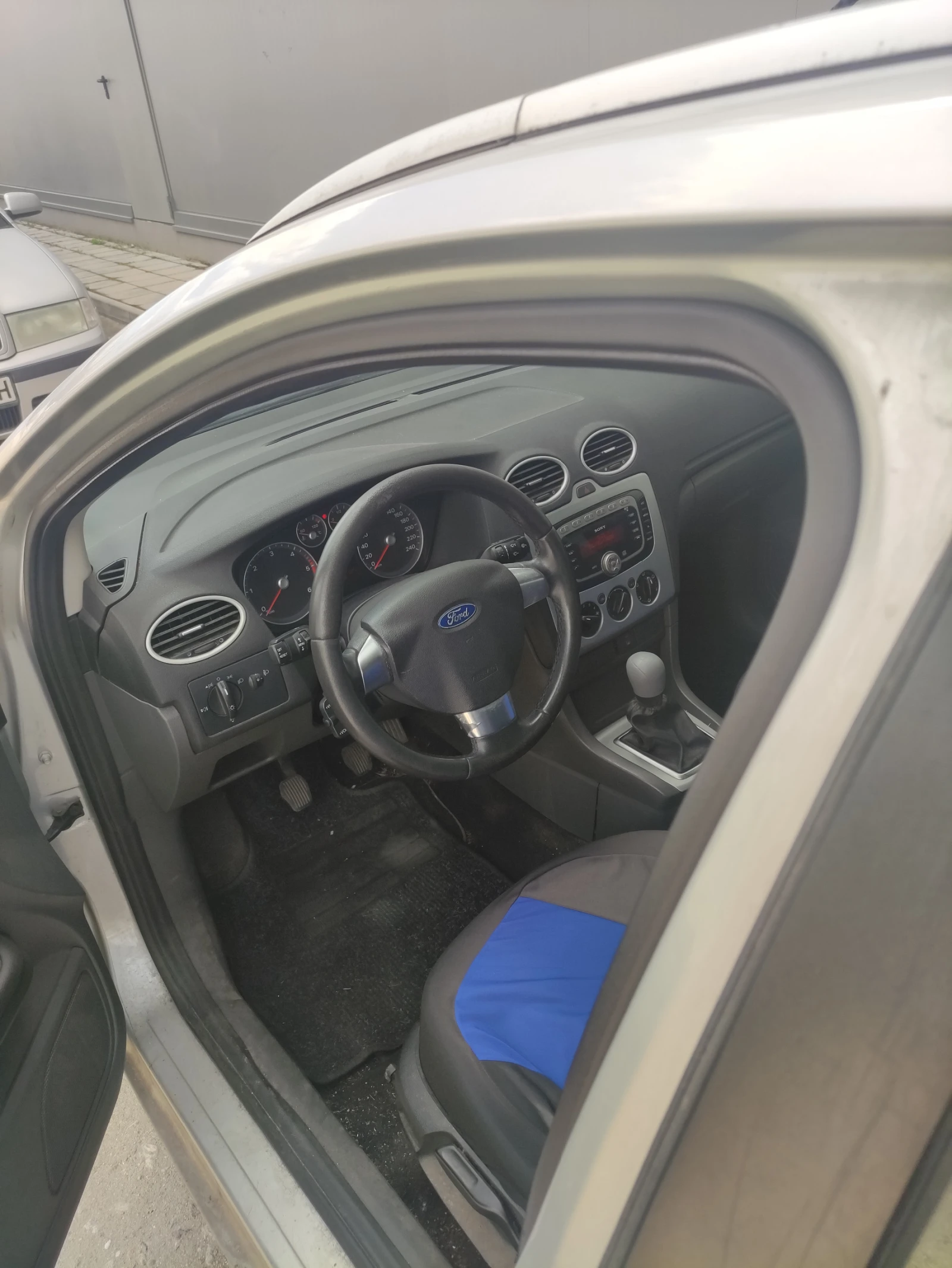 Ford Focus 1.6 TDCi, снимка 8 - Автомобили и джипове - 54146803