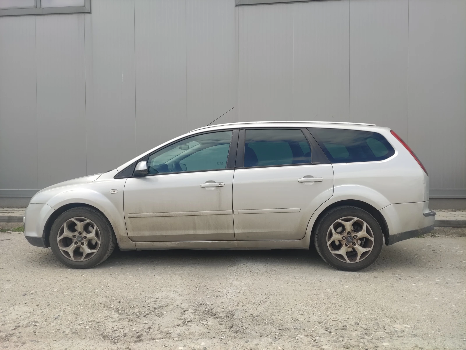 Ford Focus 1.6 TDCi, снимка 5 - Автомобили и джипове - 54146803