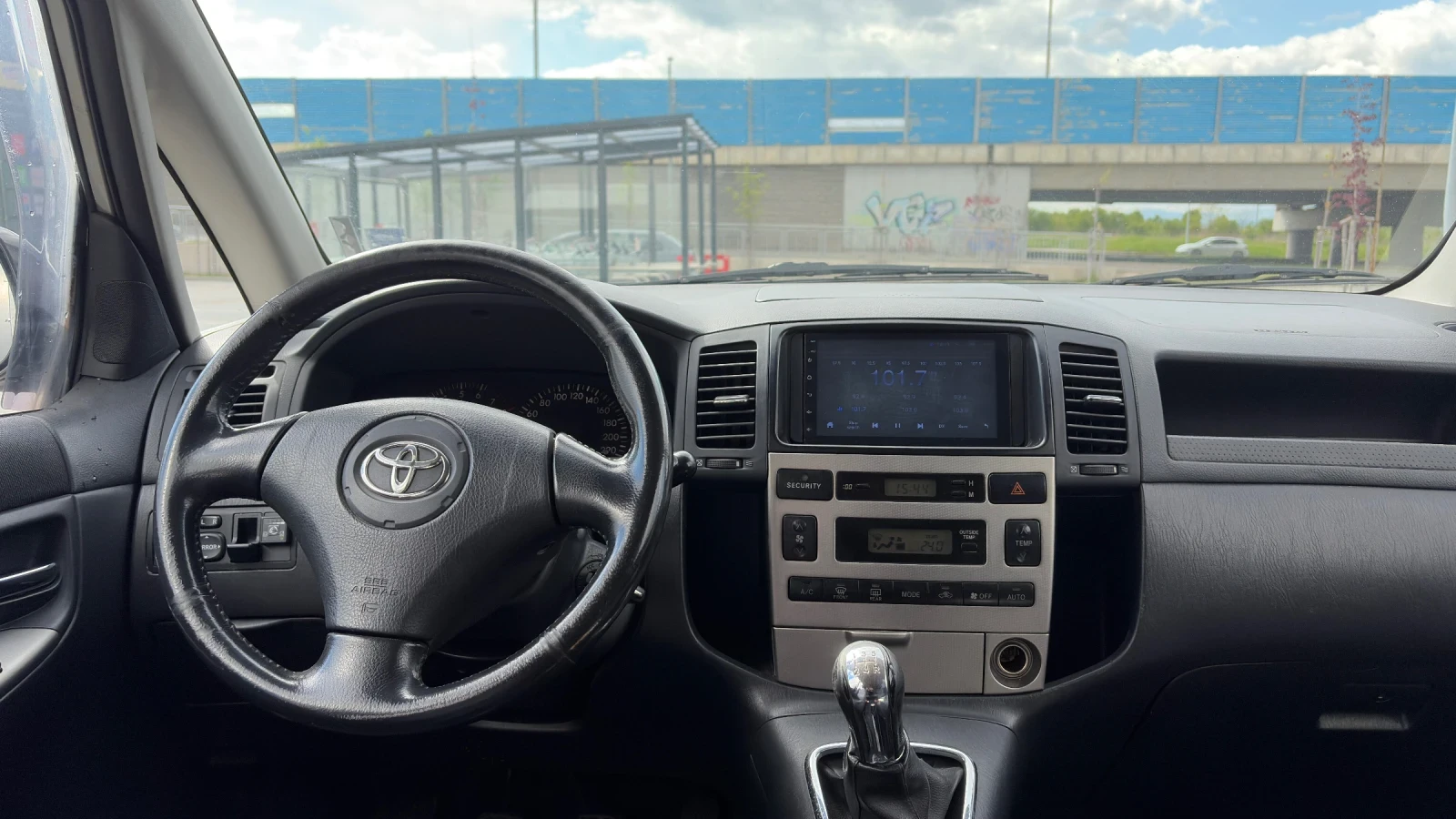 Toyota Corolla verso 1.6 LPG, снимка 9 - Автомобили и джипове - 54397370