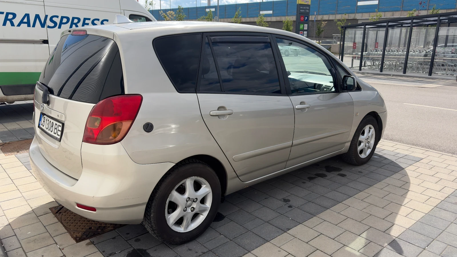Toyota Corolla verso 1.6 LPG, снимка 6 - Автомобили и джипове - 54397370
