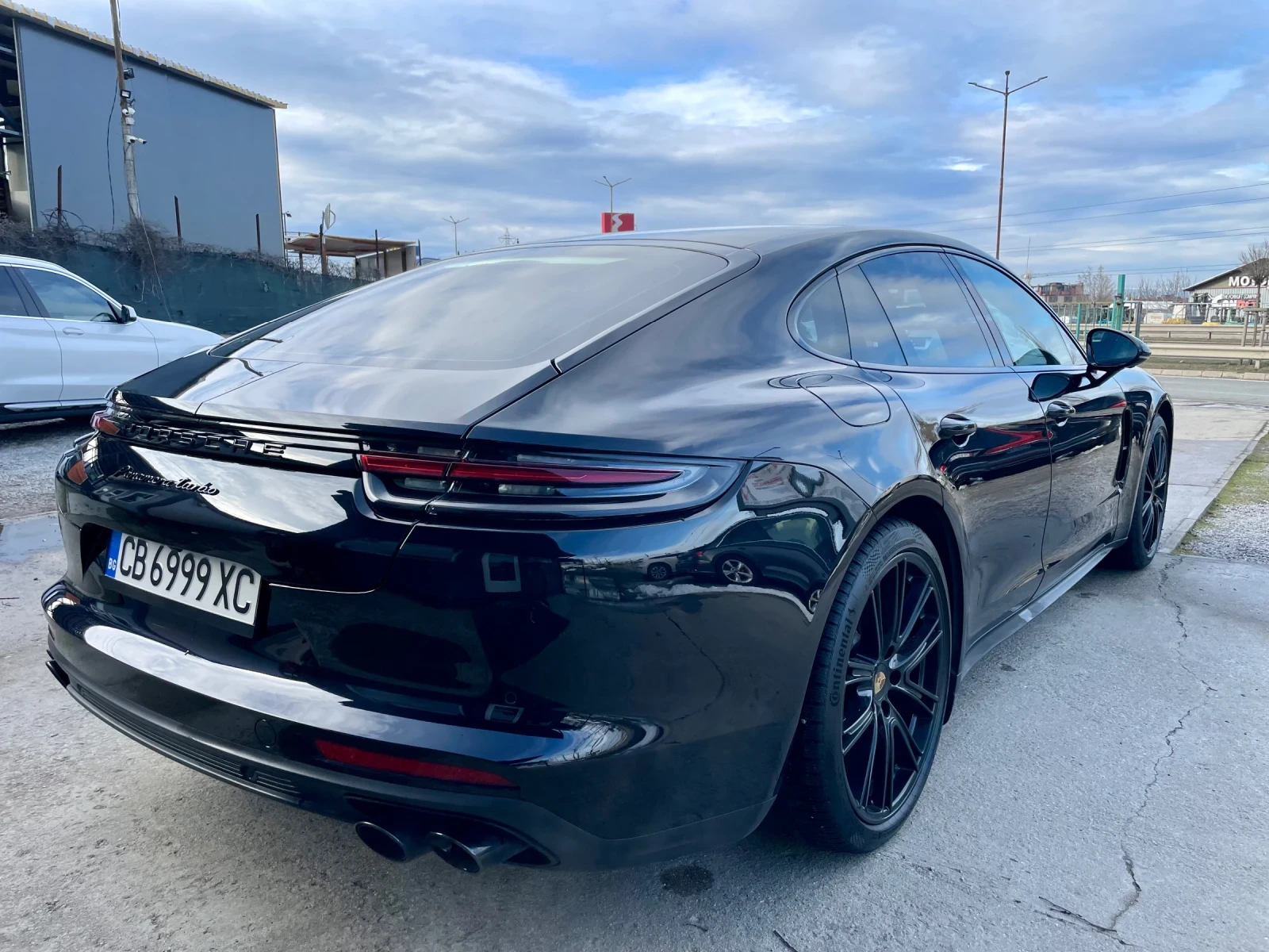 Porsche Panamera Turbo 69000 км Панорама Вакум Head up Бартер, снимка 5 - Автомобили и джипове - 54457119