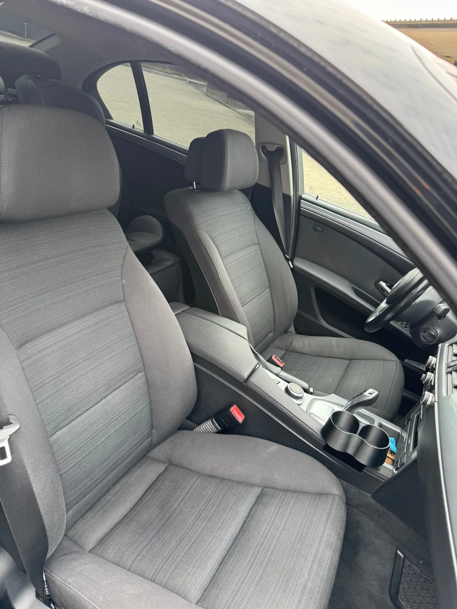 BMW 520 E60, снимка 3 - Автомобили и джипове - 54512305