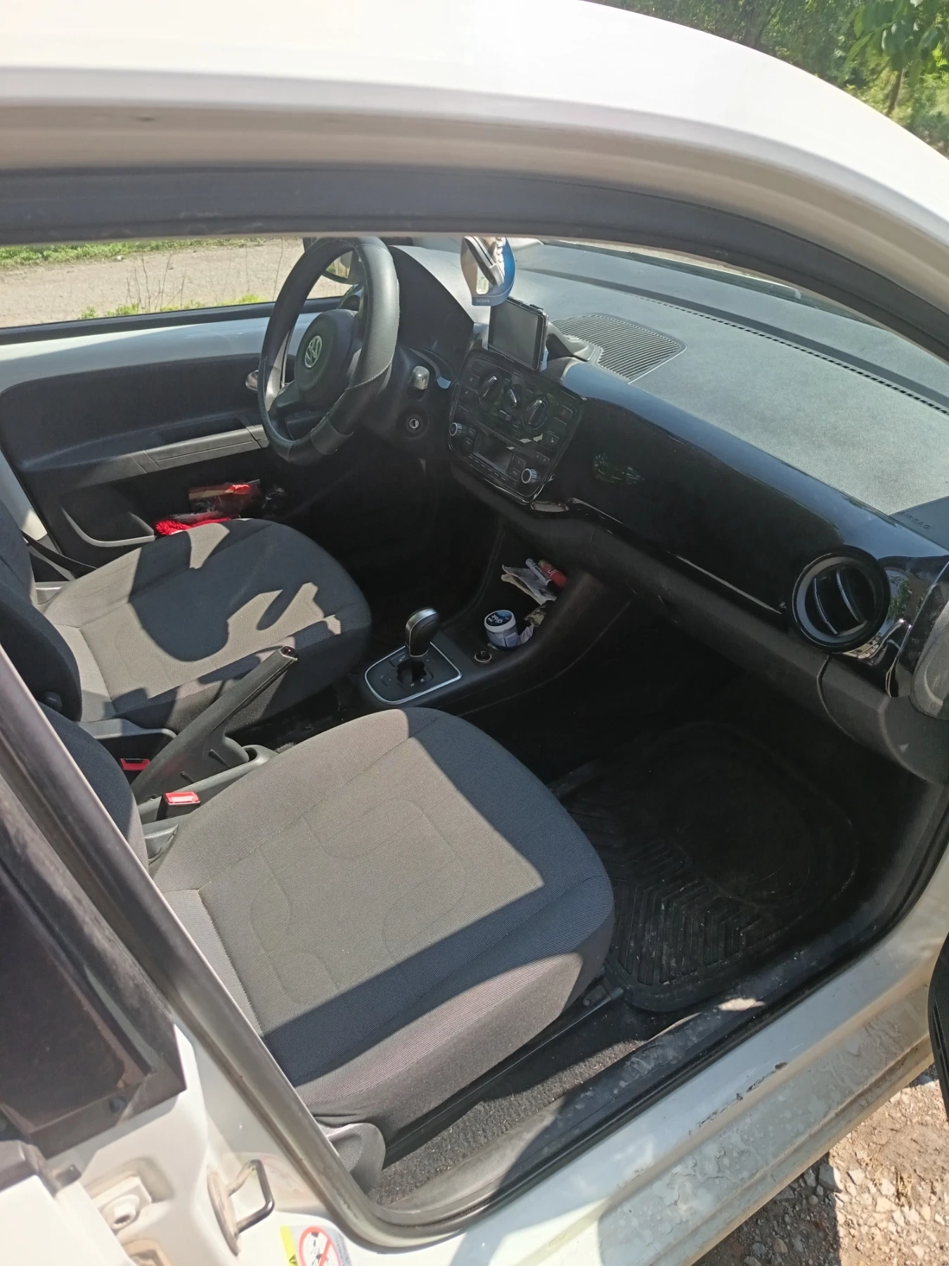 VW Up, снимка 5 - Автомобили и джипове - 54798465