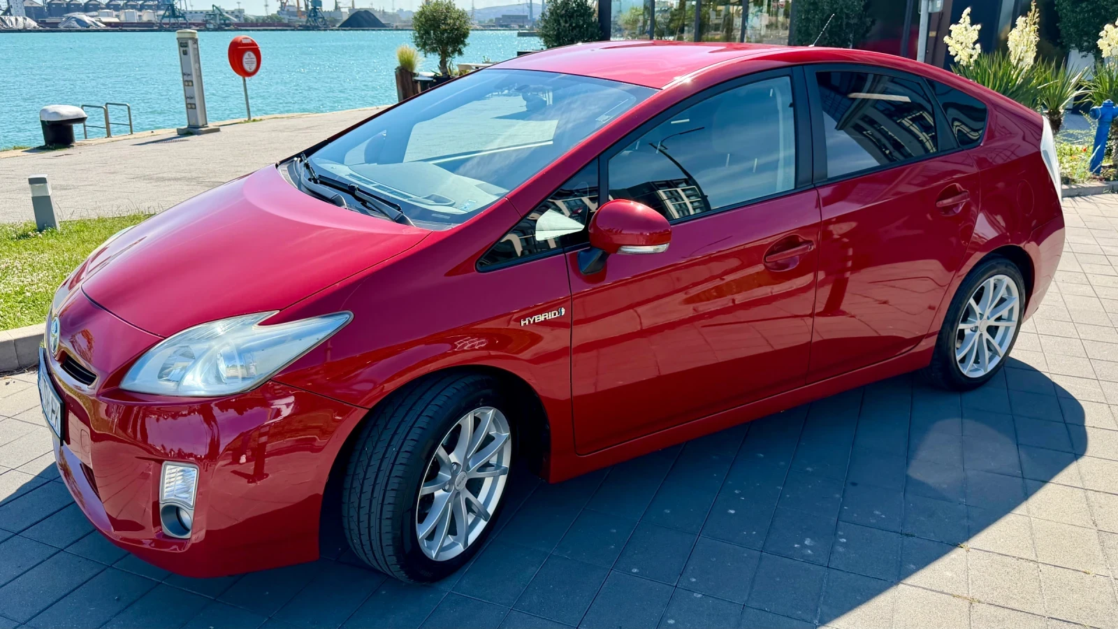 Toyota Prius, снимка 5 - Автомобили и джипове - 54832047