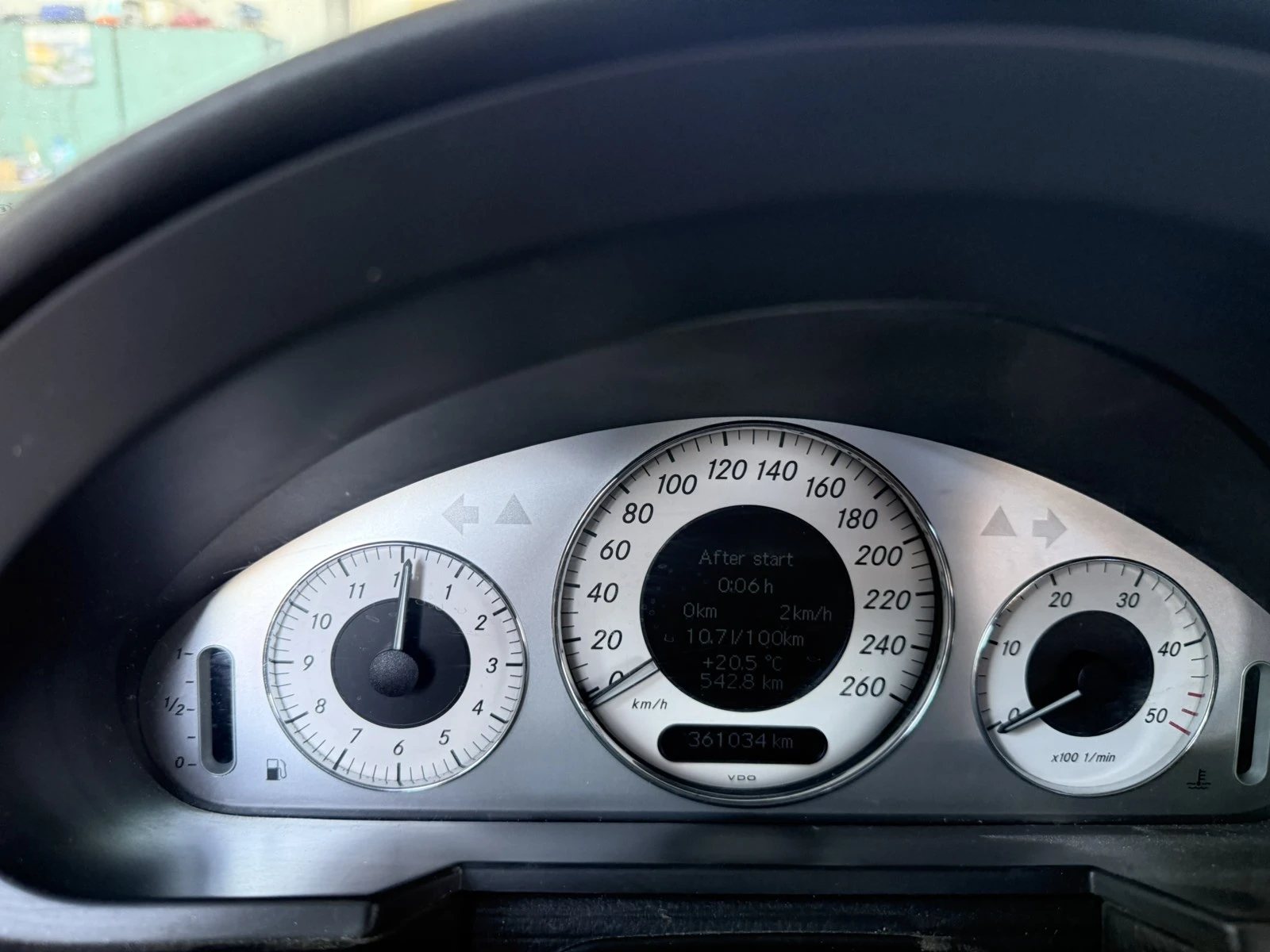 Mercedes-Benz E 270, снимка 4 - Автомобили и джипове - 55240278