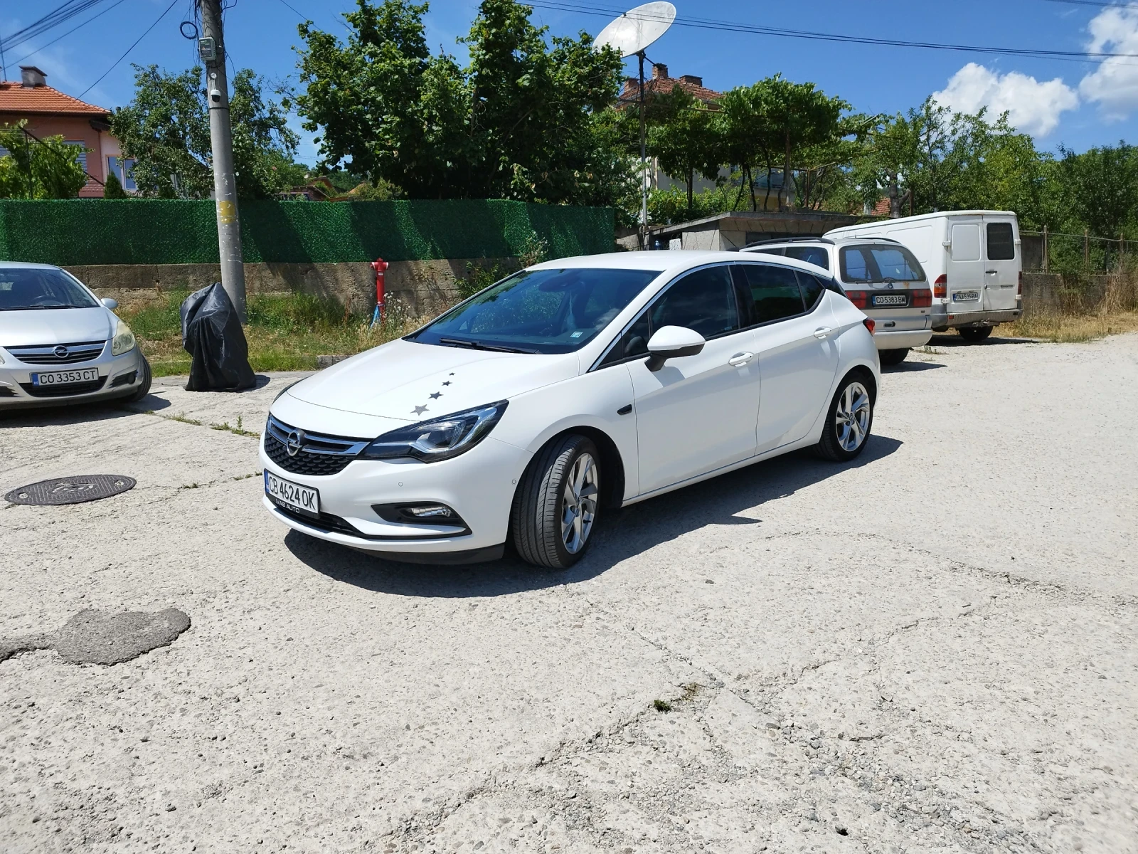 Opel Astra 1.6 D/110ks, снимка 14 - Автомобили и джипове - 55327052