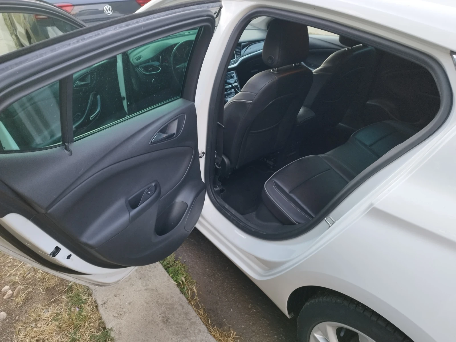Opel Astra 1.6 D/110ks, снимка 7 - Автомобили и джипове - 55327052