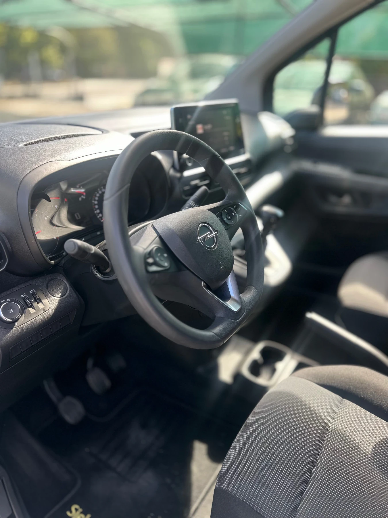 Opel Combo 1.5 HDi 102 кс. 2020г. MAXI Топ Състояние!!!, снимка 11 - Автомобили и джипове - 55725996