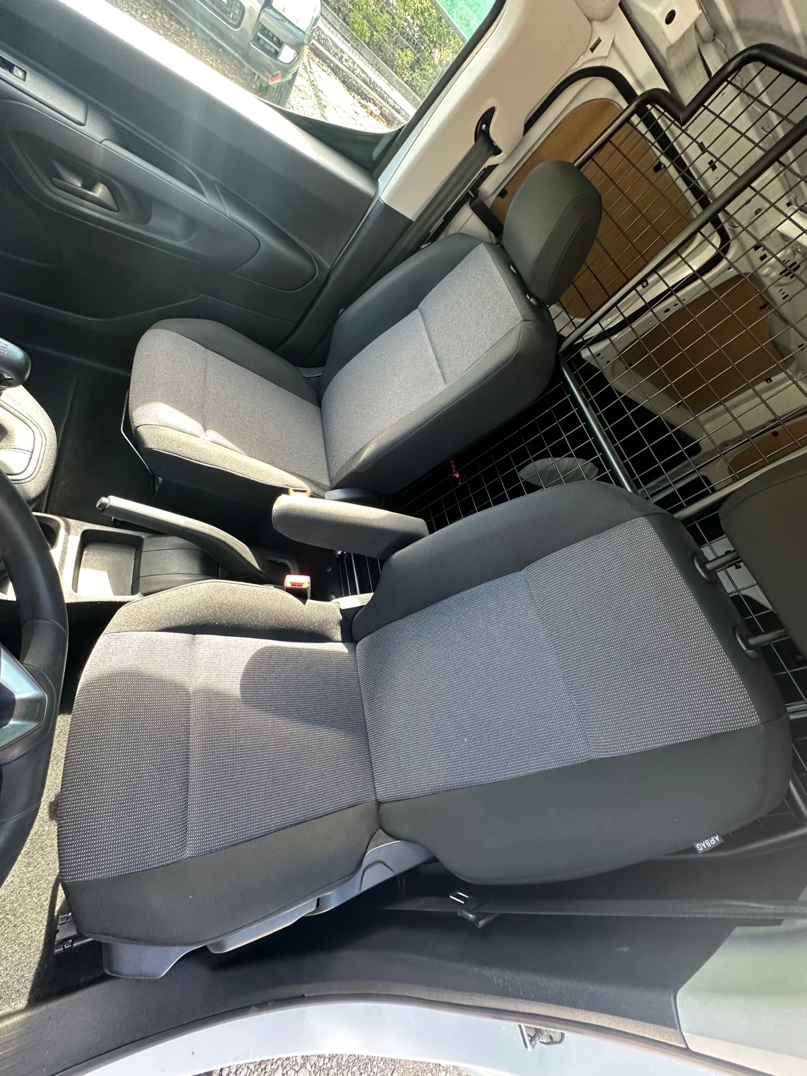 Opel Combo 1.5 HDi 102 кс. 2020г. MAXI Топ Състояние!!!, снимка 12 - Автомобили и джипове - 55725996
