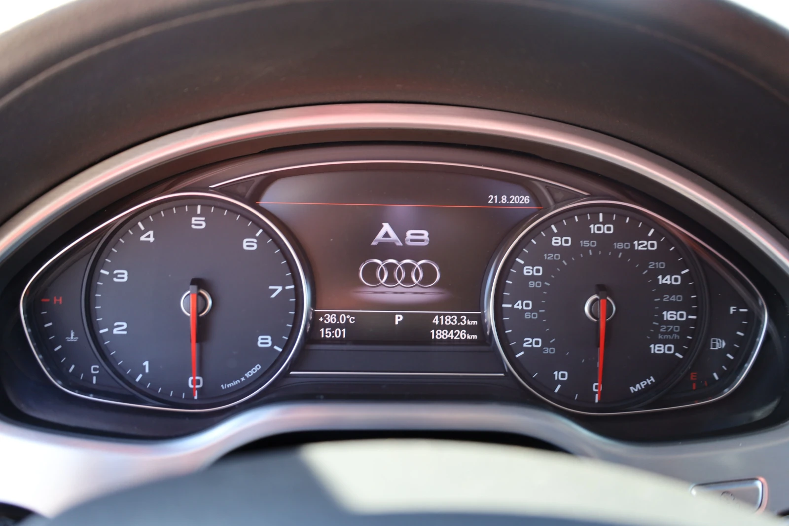 Audi A8, снимка 8 - Автомобили и джипове - 55853345