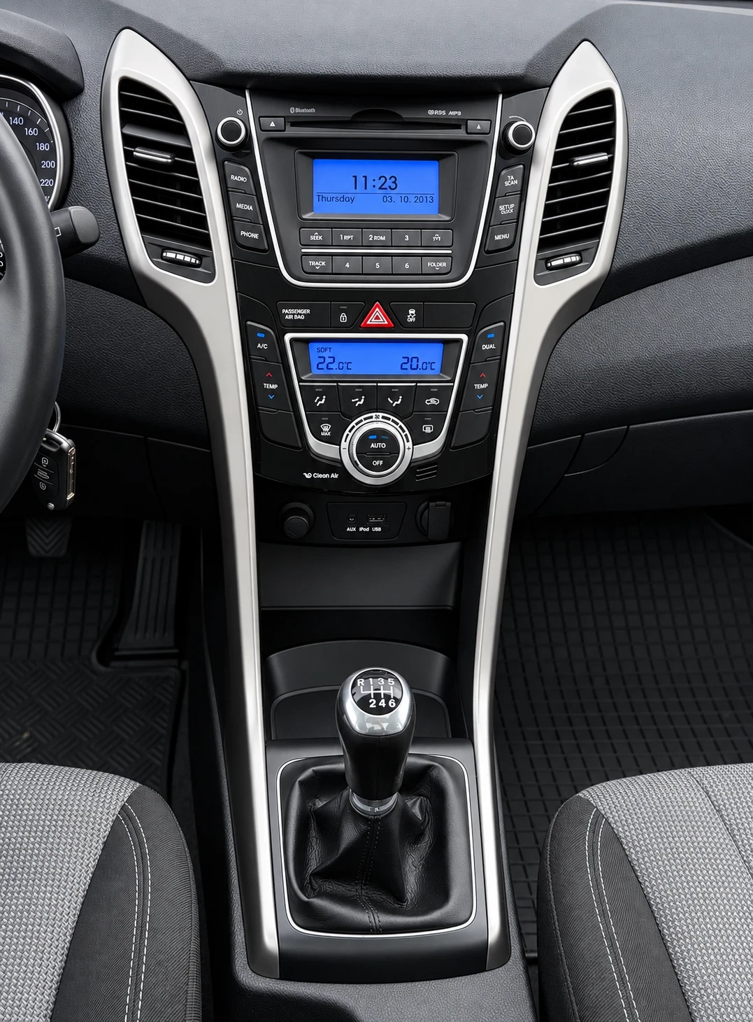 Hyundai I30 i30 1.6 DOHC 16V 120 к.с.   Панорама   1 собствени, снимка 13 - Автомобили и джипове - 56233887