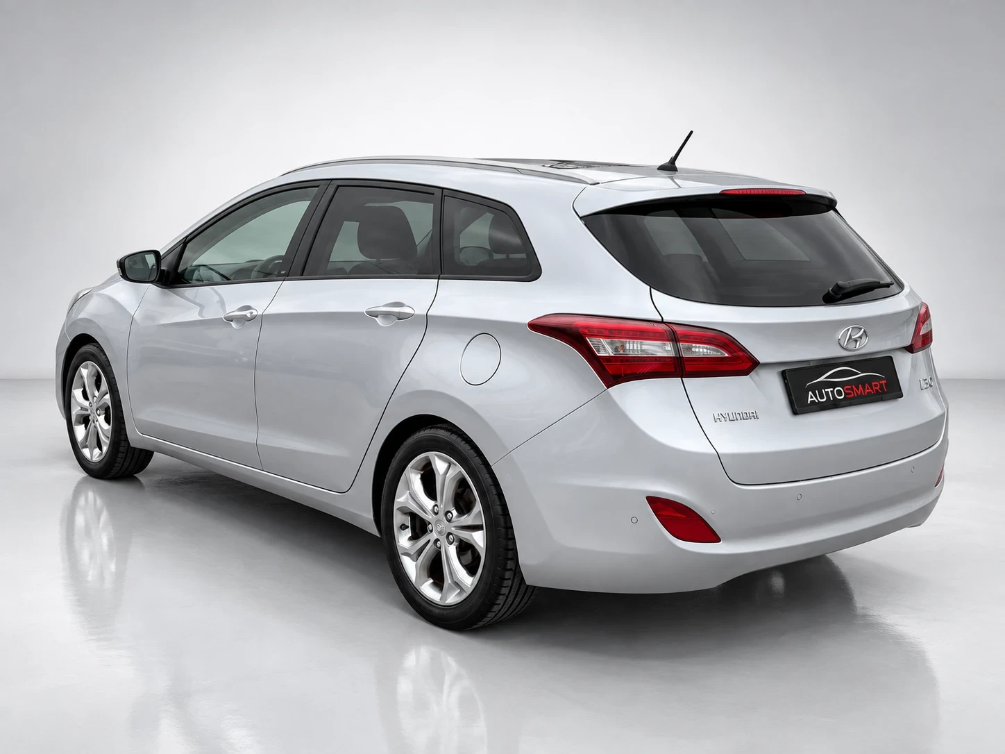 Hyundai I30 i30 1.6 DOHC 16V 120 к.с.   Панорама   1 собствени, снимка 8 - Автомобили и джипове - 56233887
