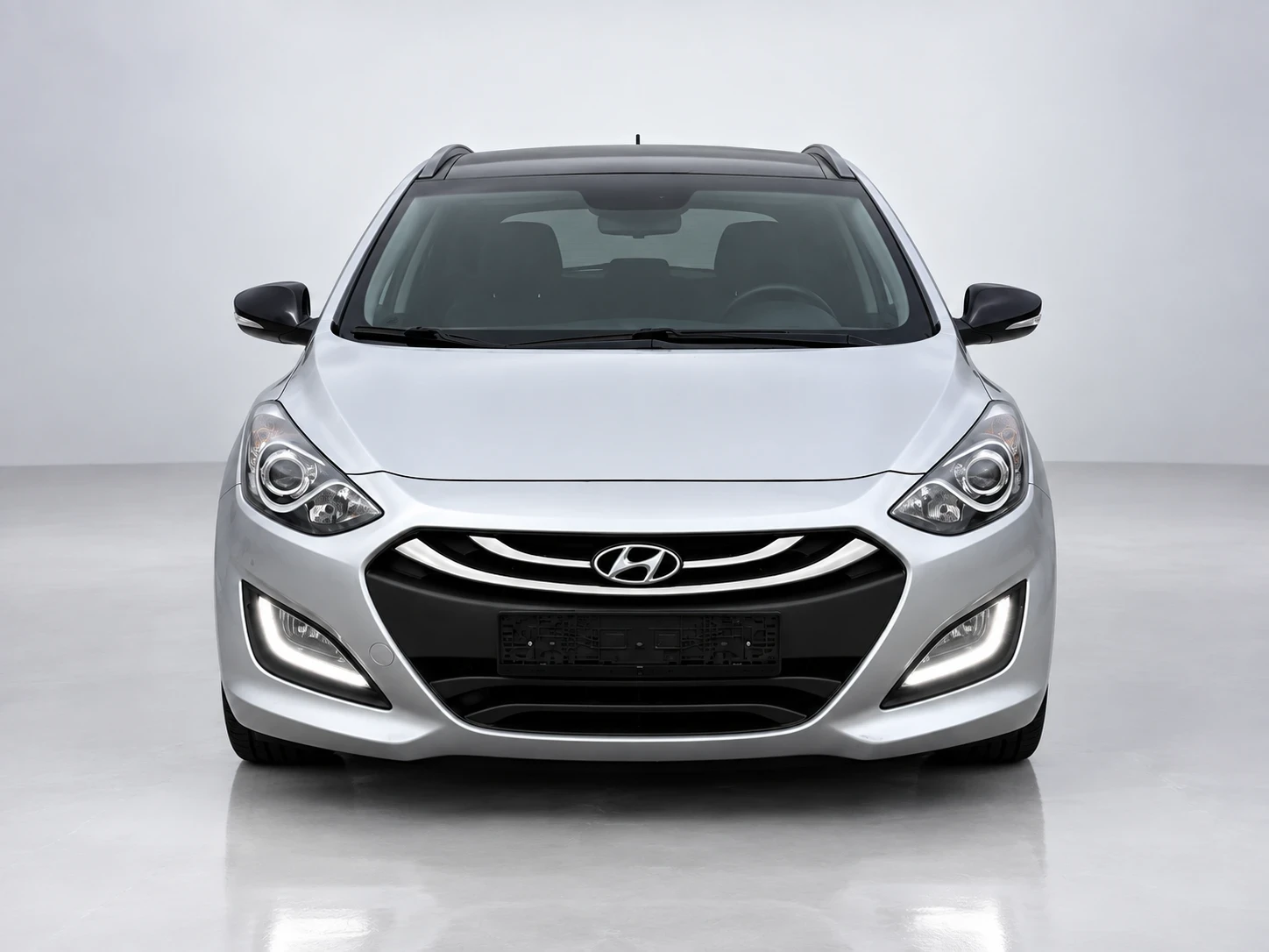 Hyundai I30 i30 1.6 DOHC 16V 120 к.с.   Панорама   1 собствени, снимка 2 - Автомобили и джипове - 56233887