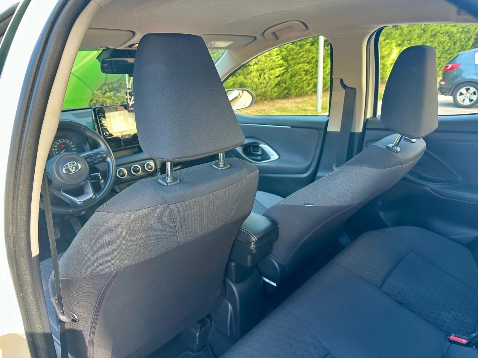 Toyota Yaris, снимка 8 - Автомобили и джипове - 56361462