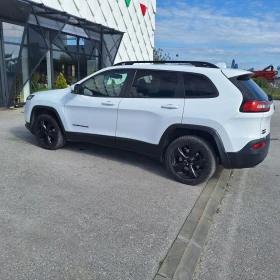 Jeep Cherokee 2.2 дизел, снимка 9