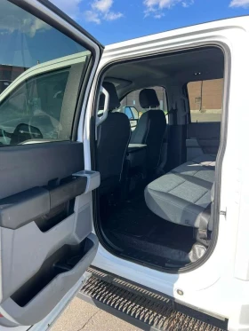 Ford F350 Crew Cab Short Box 4WD 7.3 L | Auto.bg — изображение 9