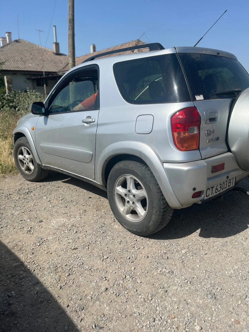 Toyota Rav4 D4D, снимка 4 - Автомобили и джипове - 47215213