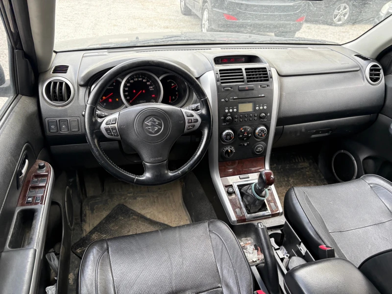 Suzuki Grand vitara 1.9DDIS, снимка 13 - Автомобили и джипове - 49546627