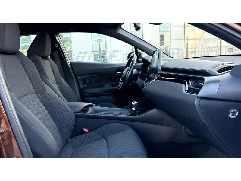 Toyota C-HR 1.8 HSD BUSINESS, снимка 6 - Автомобили и джипове - 52815299